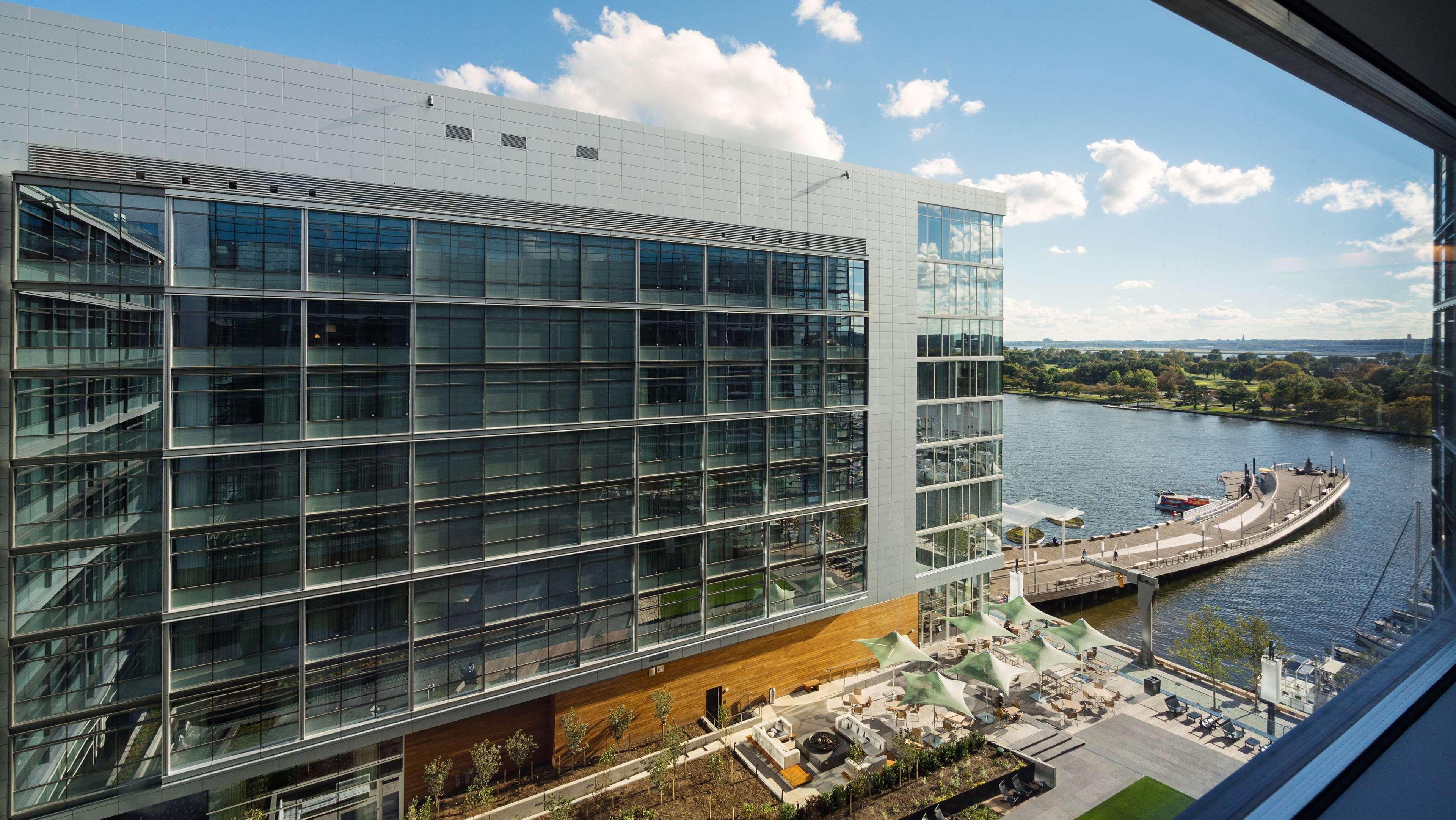 Hyatt House Washington Dc/The Wharf Hotel Exterior photo