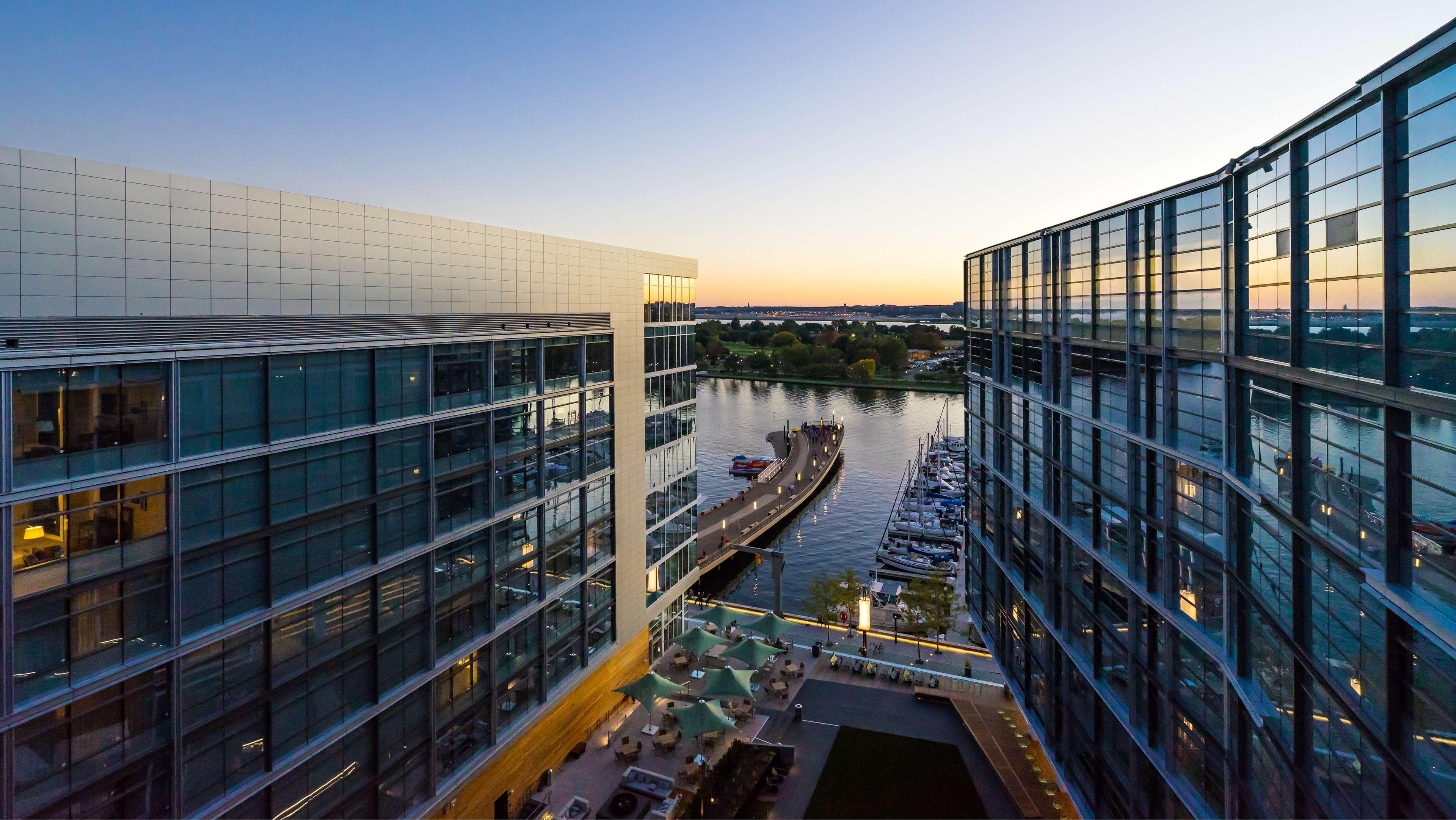 Hyatt House Washington Dc/The Wharf Hotel Exterior photo